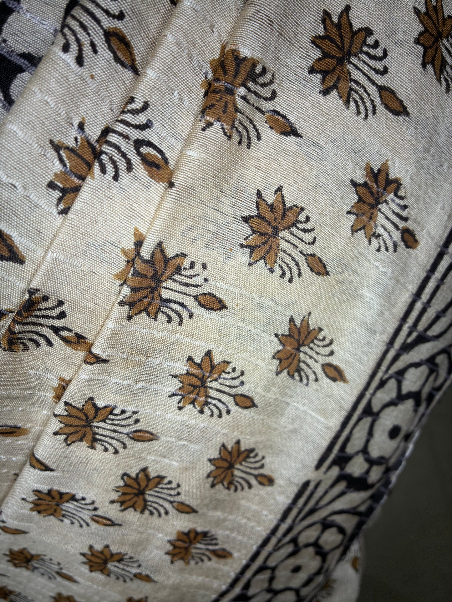 Beige Butta Hand Printed Chanderi Saree