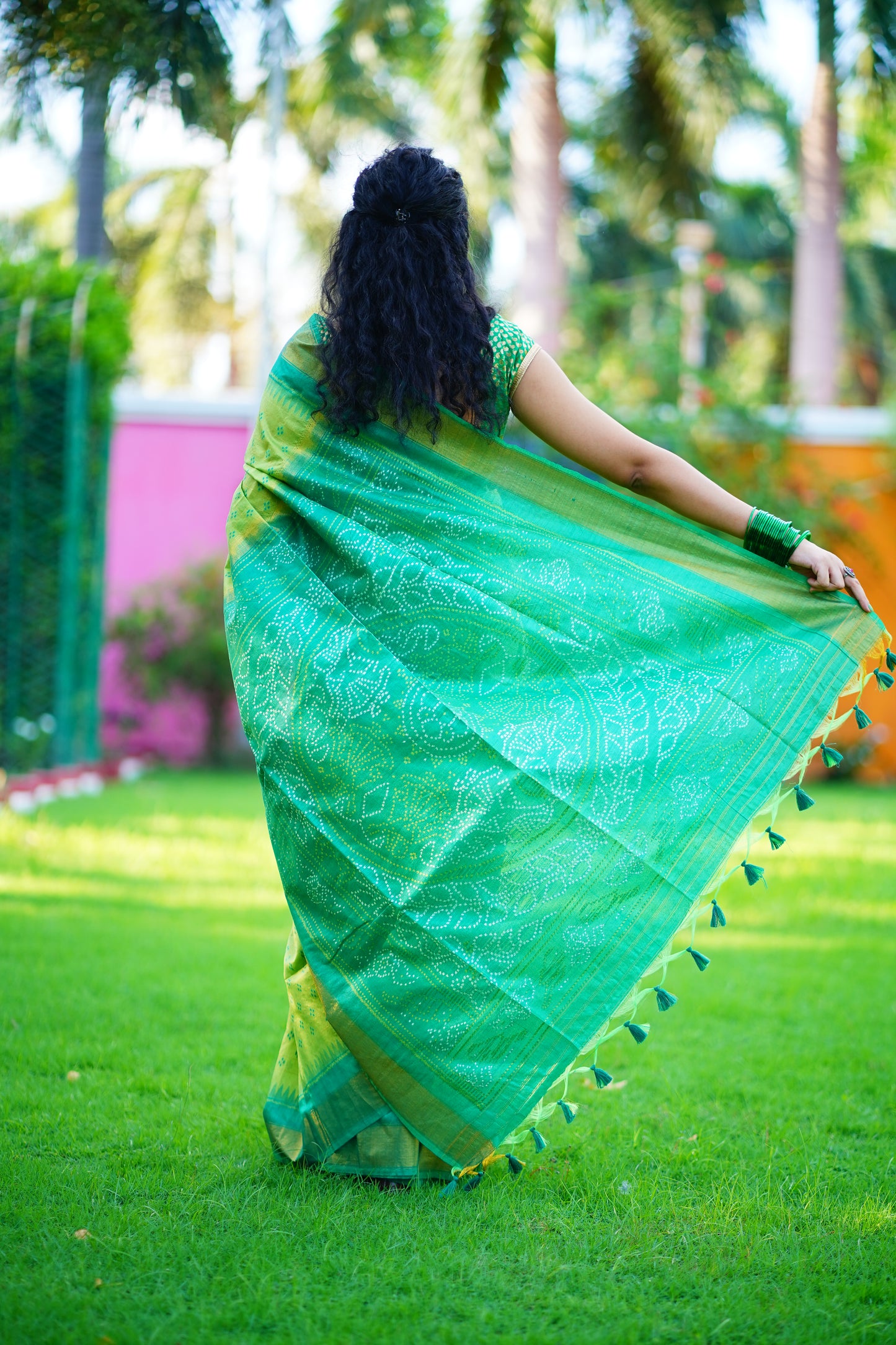 Green Butti Weaving Chunari Pallu Chanderi Silk Saree