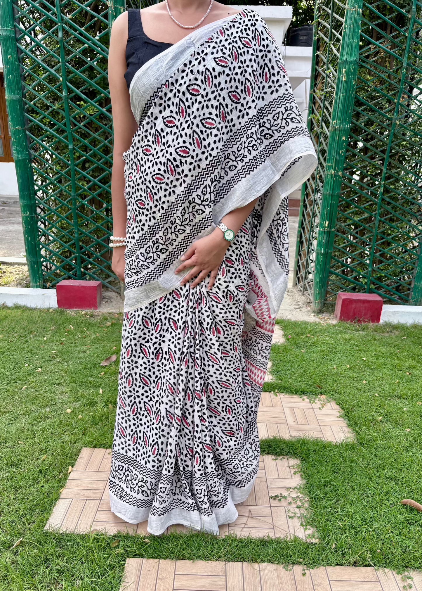 Vritti- White Linen Cotton Saree